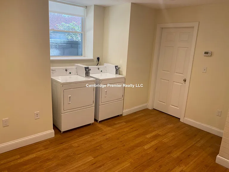 379 Harvard St #2 — Photo 8