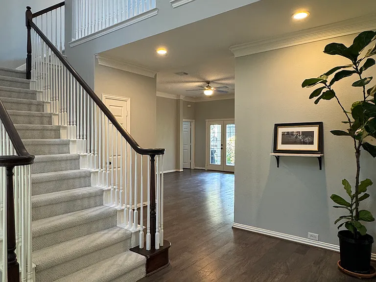2920 Cromwell Way — Photo 6