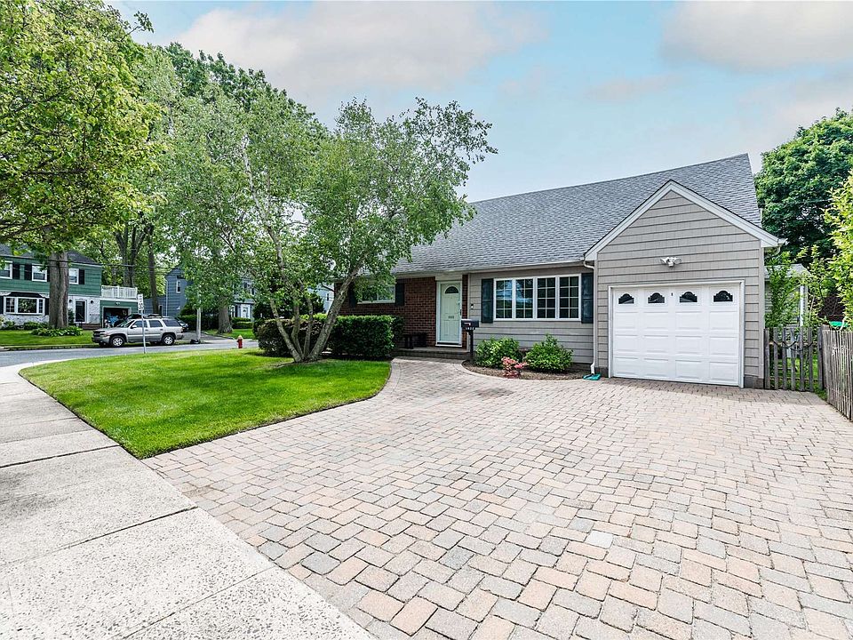 1st image of 1822 Seaman Dr