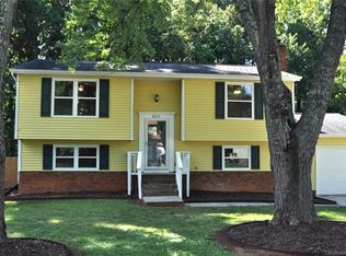 8200 Ivy Hollow Dr, Charlotte, NC 28227