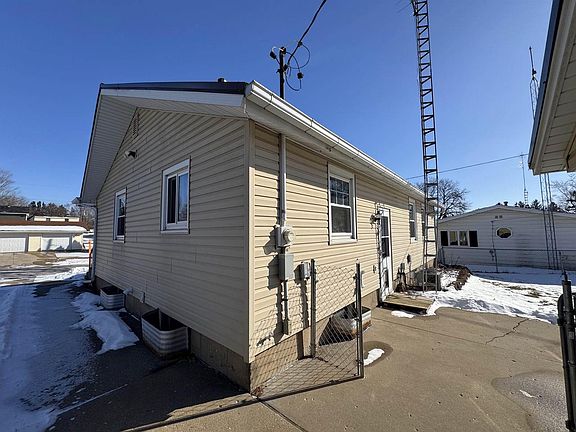 4th image of 2207 12th Avenue