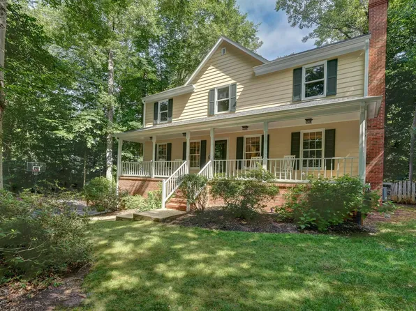 1890 Amberfield Dr, Charlottesville, VA 22911