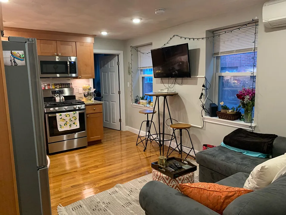 1 Wiget St #510