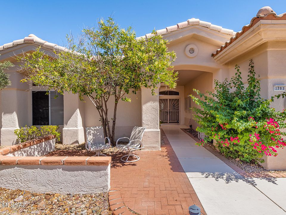 1st image of 1701 E Crown Ridge Way