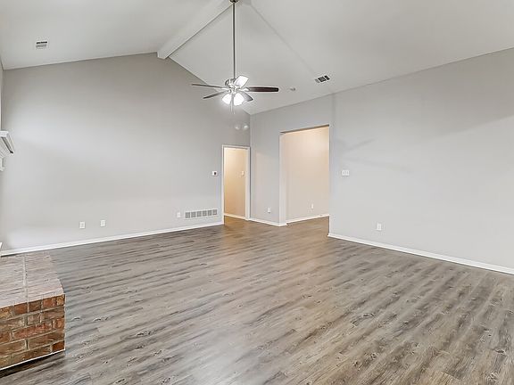 3rd image of 728 Regalwood Dr