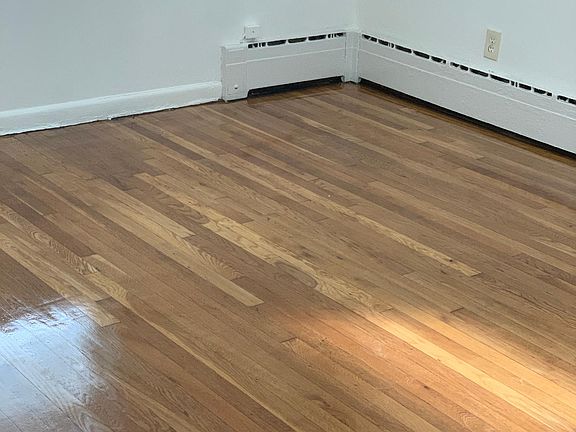 3rd image of 2226 Westervelt Ave Floor 1