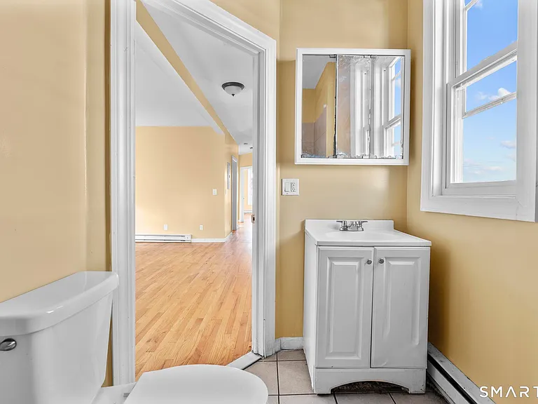 691 S Main St #3 — Photo 10