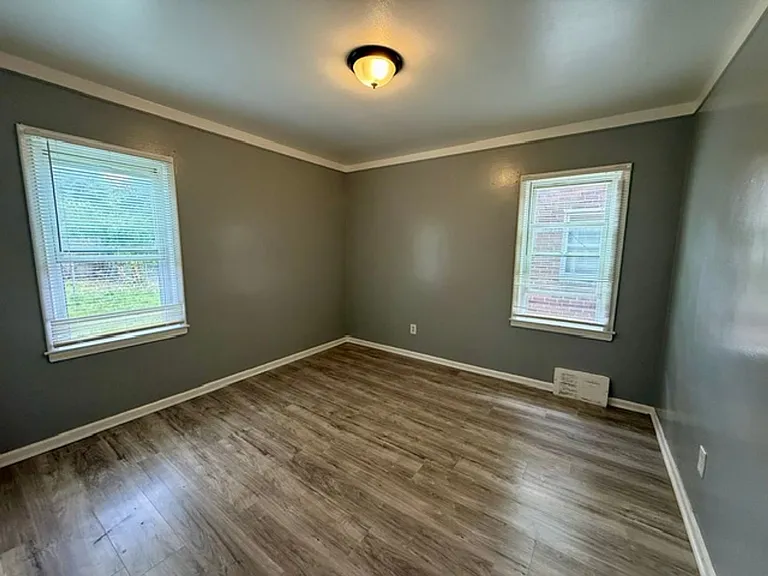 7340 Stout St — Photo 10