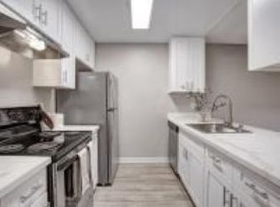 41 Cadillac Dr #33, Sacramento, CA 95825