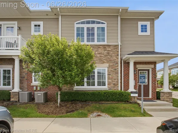 5530 Arbor Chase Dr Unit 14, Ann Arbor, MI 48103