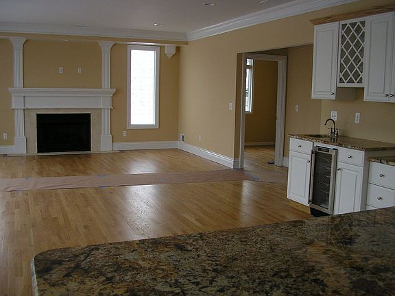5th image of 1703 Shore Blvd
