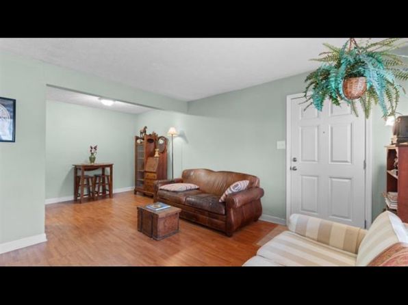 615 Carter Ln APT D1
