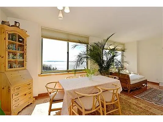 Sold by Weichert Realtors (Legacy) | media 20