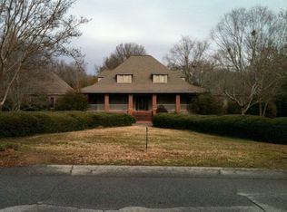 212 Lodge Dr, Greenwood, SC 29646