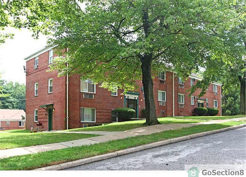 2nd image of 534 Random Rd APT 2