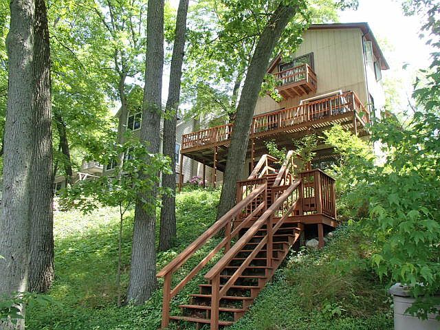 1st image of 346 Carpenter Dr