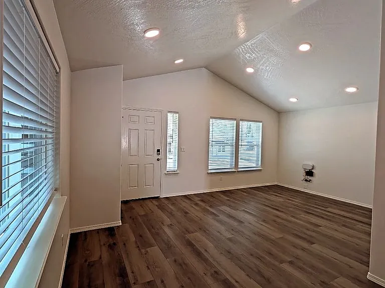3683 S Quay St — Photo 3