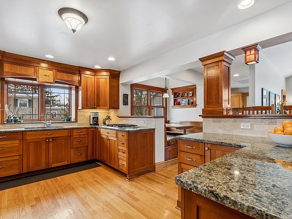 So much to say about this Kitchen! Great work flow