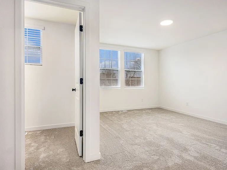 1835 Kingfisher Cir — Photo 9