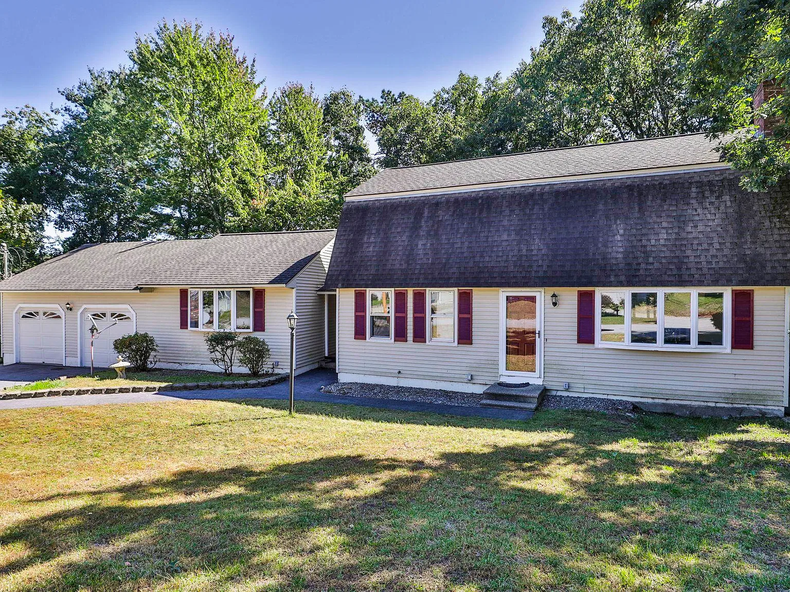 3 bed, 4.0 bath, 2136 sqft, $4,800 — Photo 2