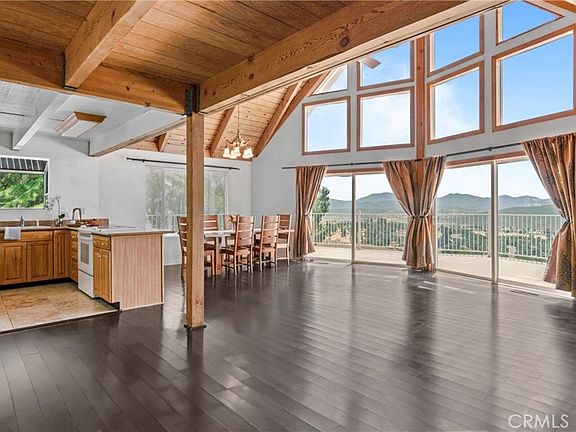 3rd image of 19383 Stonegate Rd