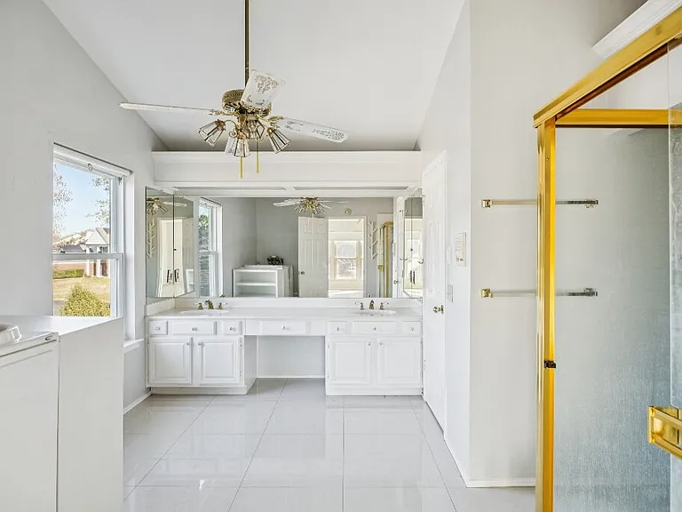 709 Bridget Way — Photo 21