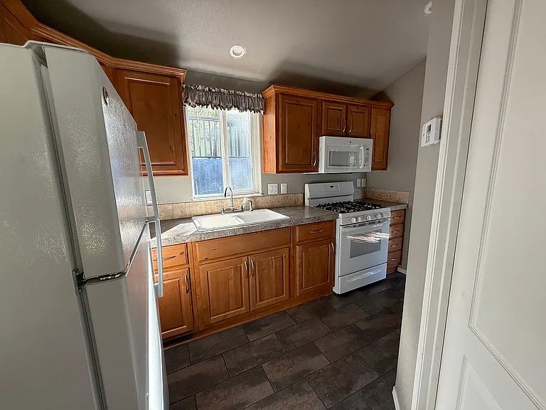 31660 Pitsch Canyon Rd — Photo 4