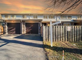 12 Lace Fern Way, Toronto, ON M2J 4L9