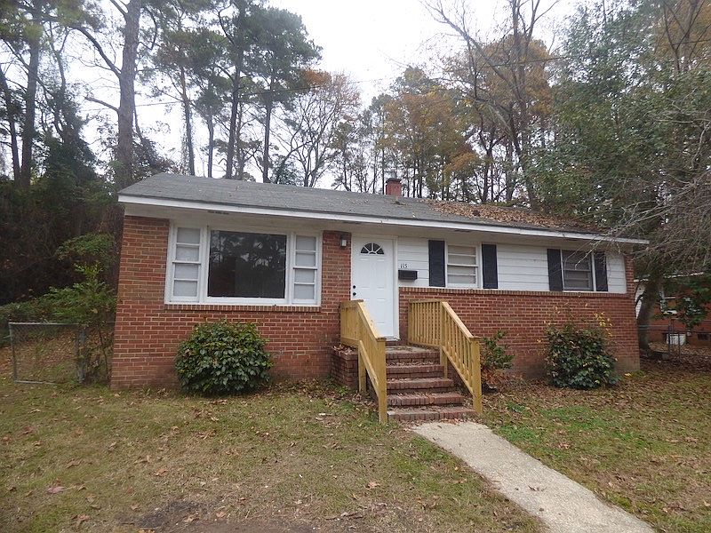 1st image of 115 Colonial Dr