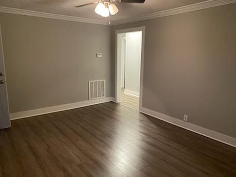 3rd image of 308 1st Ave SE