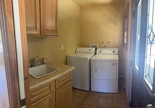 598 Redwood Ave — Photo 14