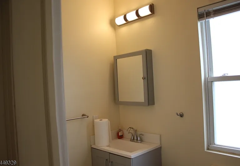39 Jane St #2 — Photo 8