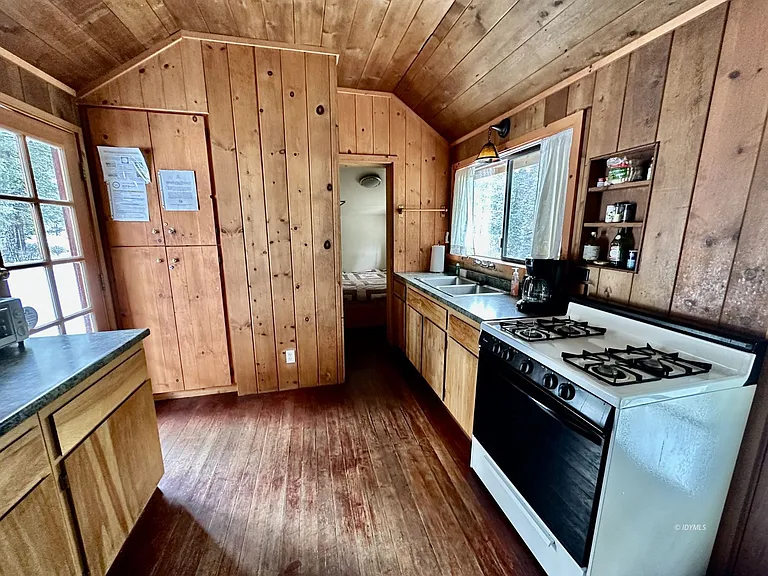 54059 Montgomery St #54059 — Photo 10