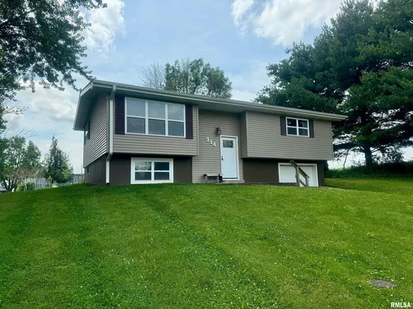 314 Larkspur St, Payson, IL 62360