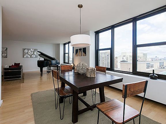 5th image of 3150 N Lake Shore Dr APT 28D