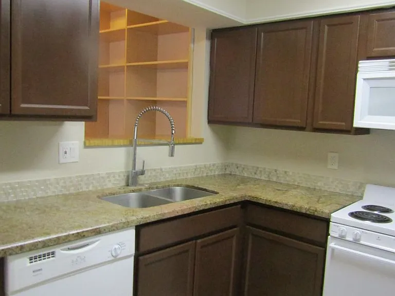 828 S Hacienda Dr #A — Photo 6