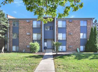 264 Canterbury Ln APT 2, Bolingbrook, IL 60440