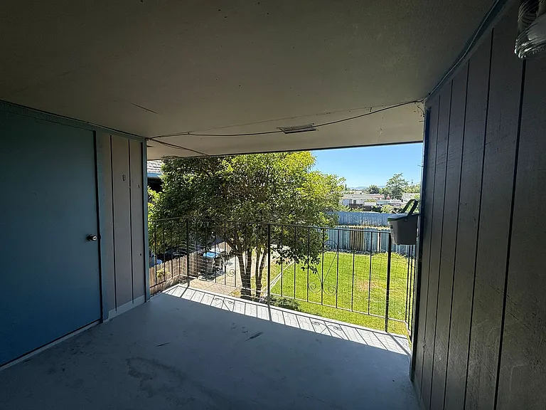 409 Taylor St #1-8 — Photo 11