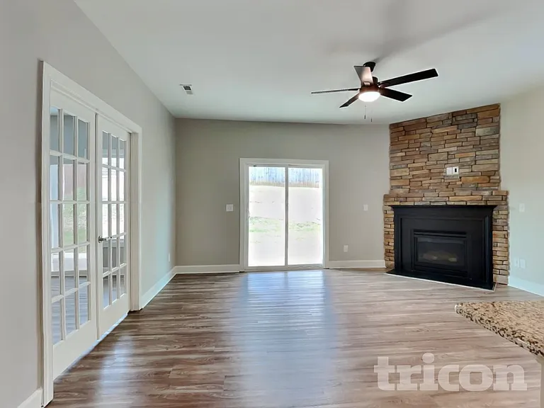 4724 Abbey Park Rd — Photo 3