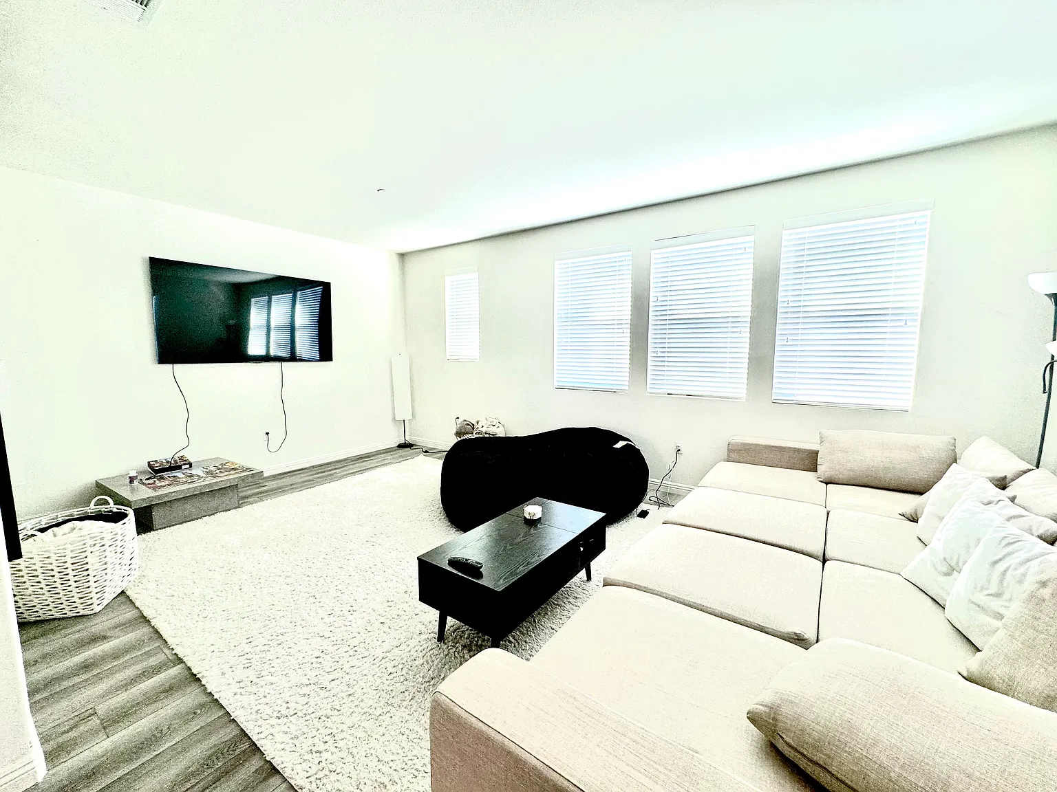 4 bed, 3.5 bath, 2129 sqft, $4,800 — Photo 4