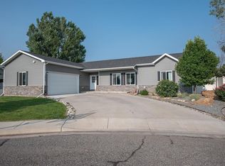 1010 Home Ct, Montrose, CO 81401