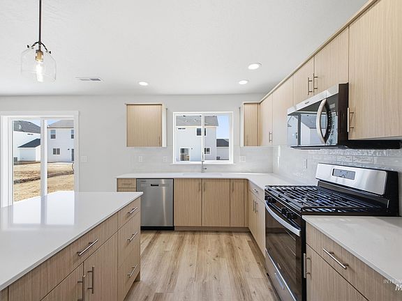 5th image of 5433 S Bittercreek Ave