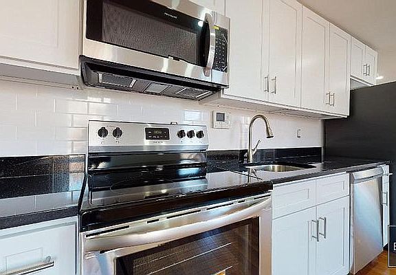 5th image of 286 W 11th St #4BF