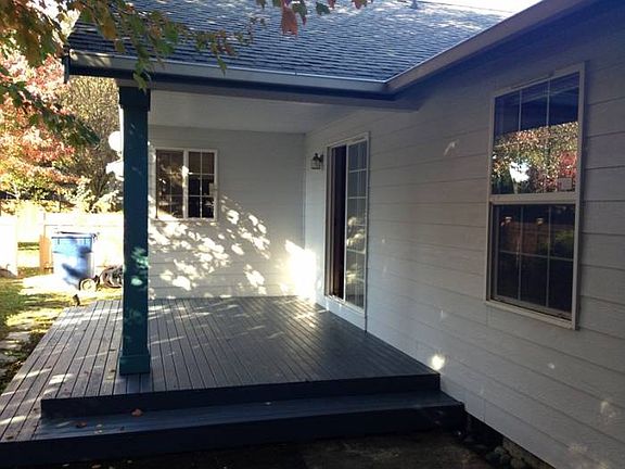 2nd image of 2712 178th Pl NE