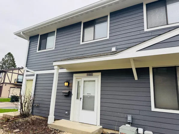 1495 Sacramento Dr #4, Hanover Park, IL 60133