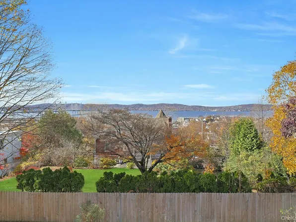 29 Woodland Avenue, Tarrytown, NY 10591