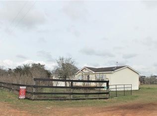 1237 Vogelsang Rd, Columbus, TX 78934