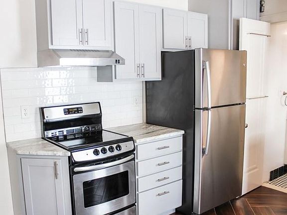 2nd image of 87 Harwood St Floor 3