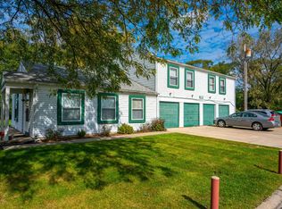 824 W 59th Pl, Merrillville, IN 46410