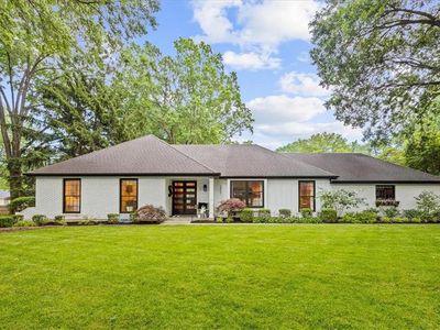 2407 W 105th St, Leawood, KS, 66206